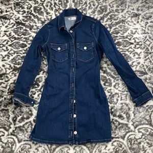 Zara blue denim dress size medium. Used in awesome condition.
